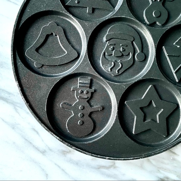 Nordic Ware•Retired•ORIGINAL 7-Shape Christmas Pancake Pan•Includes the Angel😇 - Picture 10 of 12